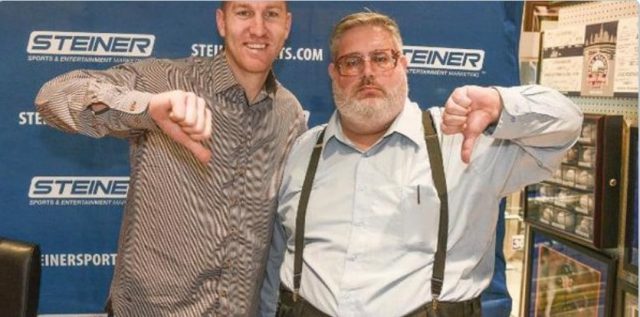 Former Yankees third baseman Todd Frazier finally meets ‘thumbs-down guy’