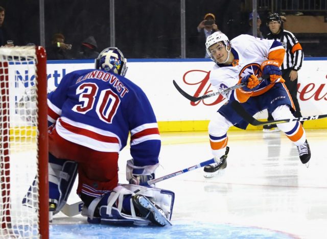 New York Islanders, Rangers set to faceoff after extended break