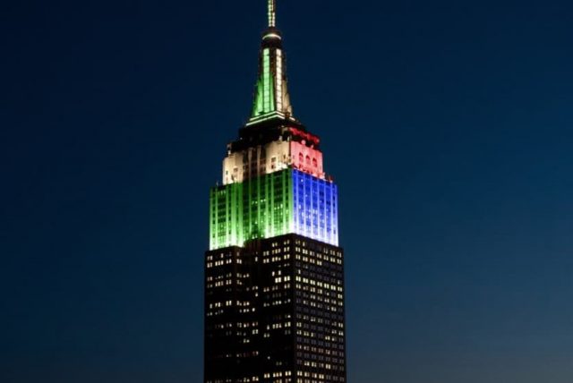 The Empire State Building has turned its back on New York