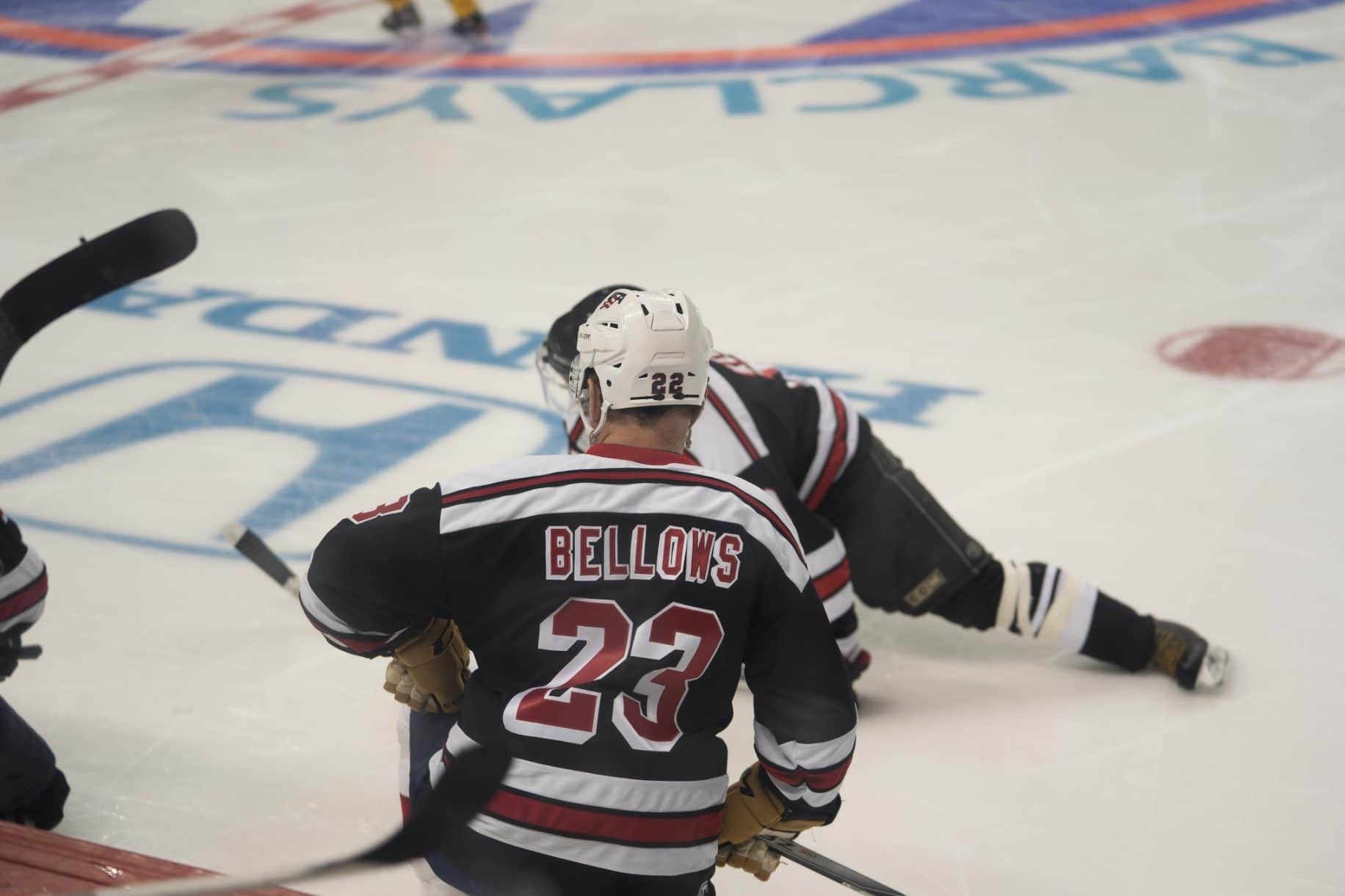 Hockey Helping Kids