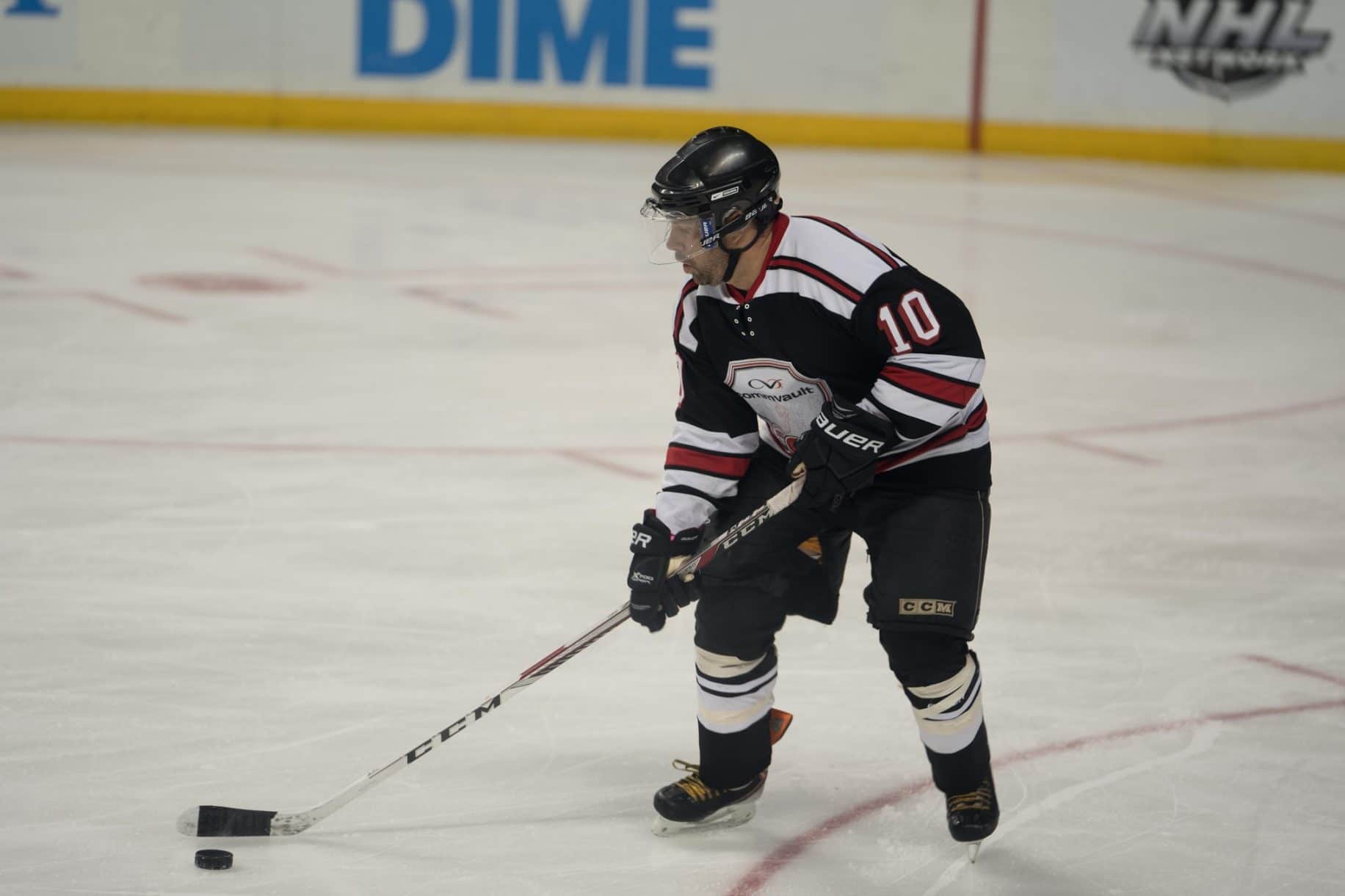 Hockey Helping Kids