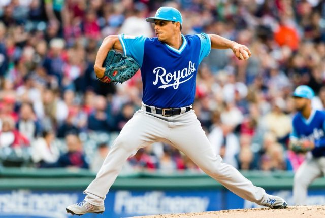 New York Mets Amazin News: Reunion with Jason Vargas a possibility