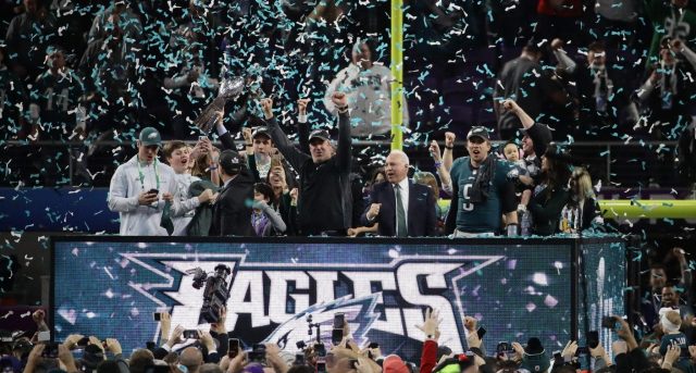 Eagles win first Super Bowl by defeating the mighty Patriots, 41-33 (Highlights)