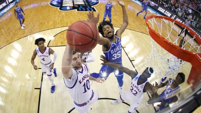 2018 NCAA Tournament: Experience carries the day for Villanova and Kansas