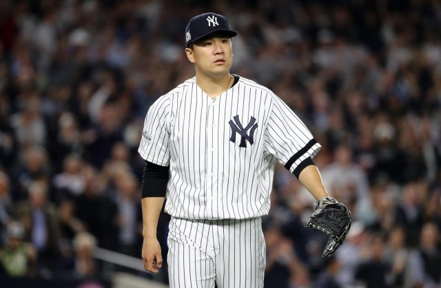 New York Yankees: Suzyn Waldman’s Nat’l Anthem will open up Game 3