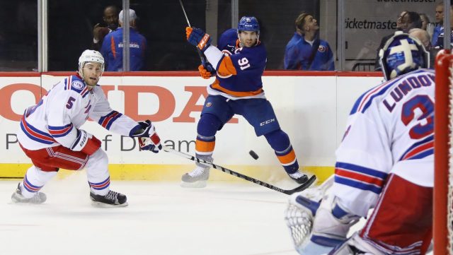New York Rangers: Chase high-priced free agents or stick to true rebuild?