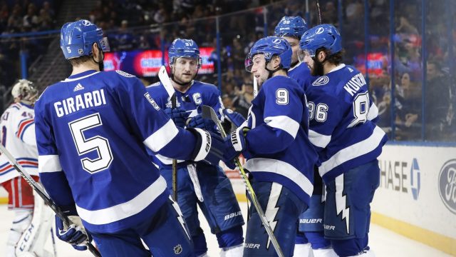 New York Rangers can’t handle Tampa Bay Lightning, fall 5-3 (Highlights)