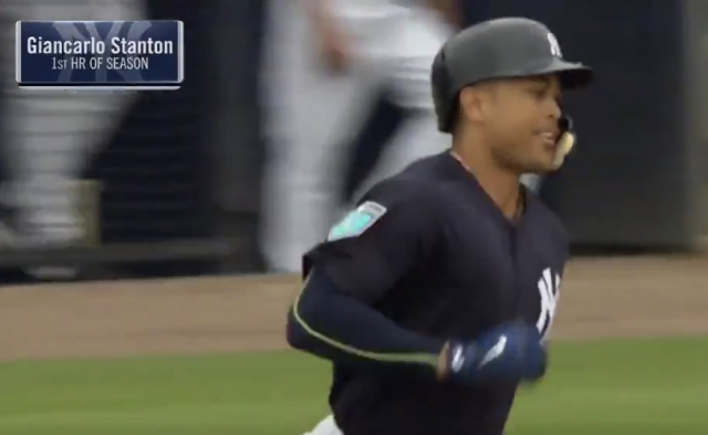 New York Yankees OF Giancarlo Stanton crushes HR off Matt Harvey (Video)