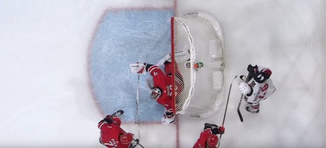 NHL: Arizona Coyotes score goal in the most bizarre way (Video)