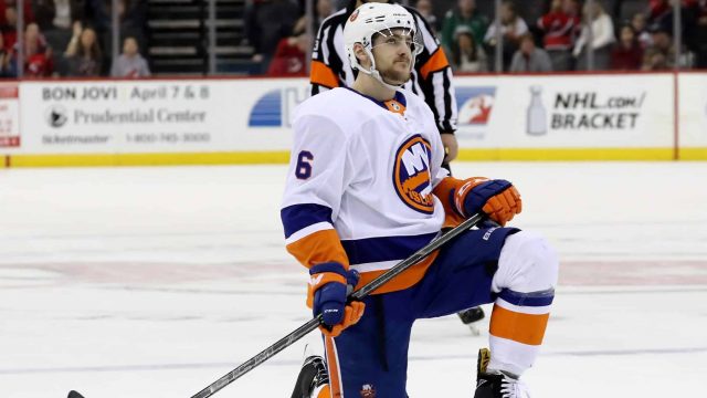 New York Islanders 5-4 win over Flyers only complicates immediate future (Highlights)