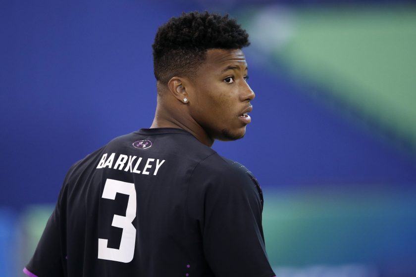 Saquon Barkley dons New York Giants gear to barber shop