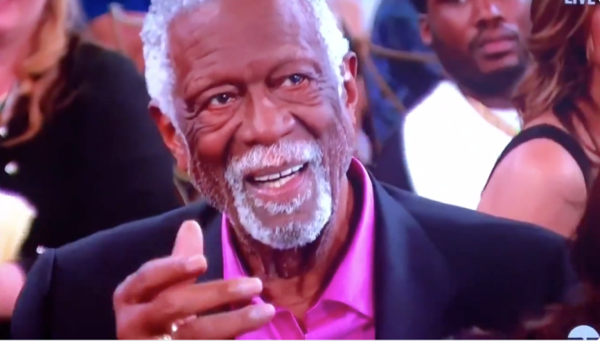 Bill Russell flips off Charles Barkley at 2018 NBA Awards