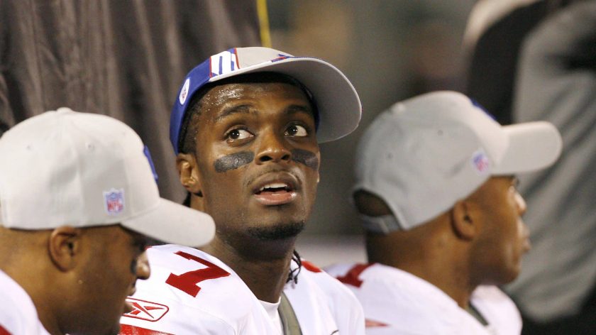 Plaxico Burress warns New York Giants about Odell Beckham Jr.’s contract