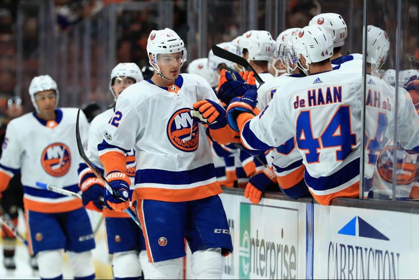 New York Islanders ESNY Player Grades: Scott Mayfield