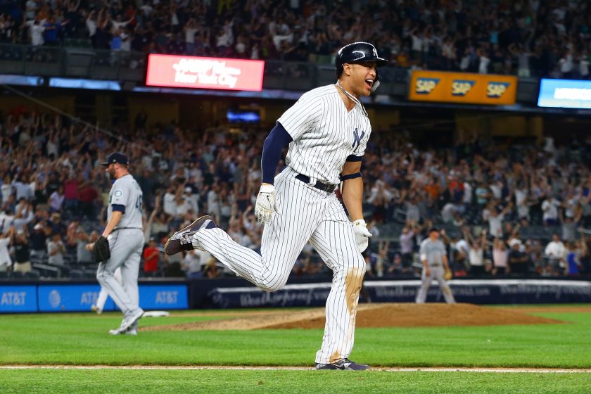 New York Yankees: Giancarlo Stanton crushes game winning home run (Video)