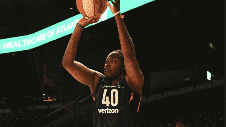 New York Liberty fall in buzzer beater vs. first-place Connecticut (Highlights)