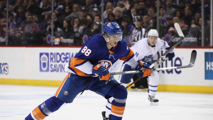 New York Islanders send out qualifying offers to five of their RFAs