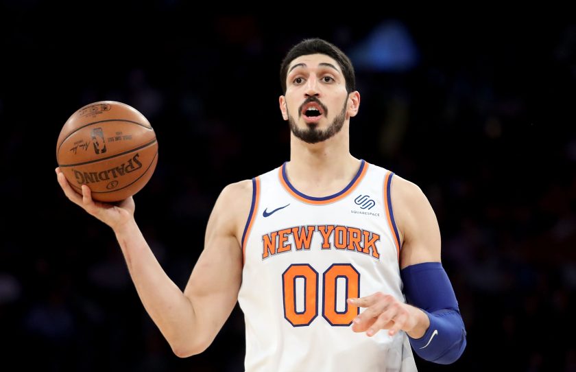New York Knicks C Enes Kanter undecided on player option (Report)