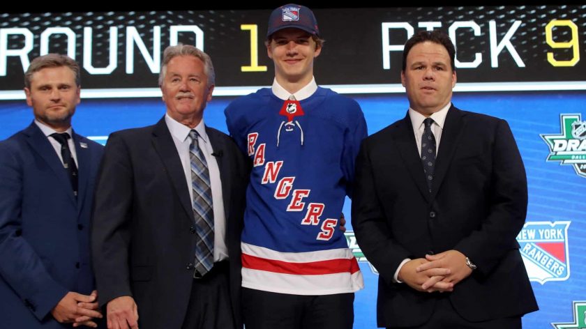 New York Rangers prospect Vitali Kravtsov will not be released from KHL contract (Report)