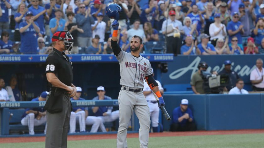 New York Mets’ Jose Bautista receives standing ovation in Toronto (Video)