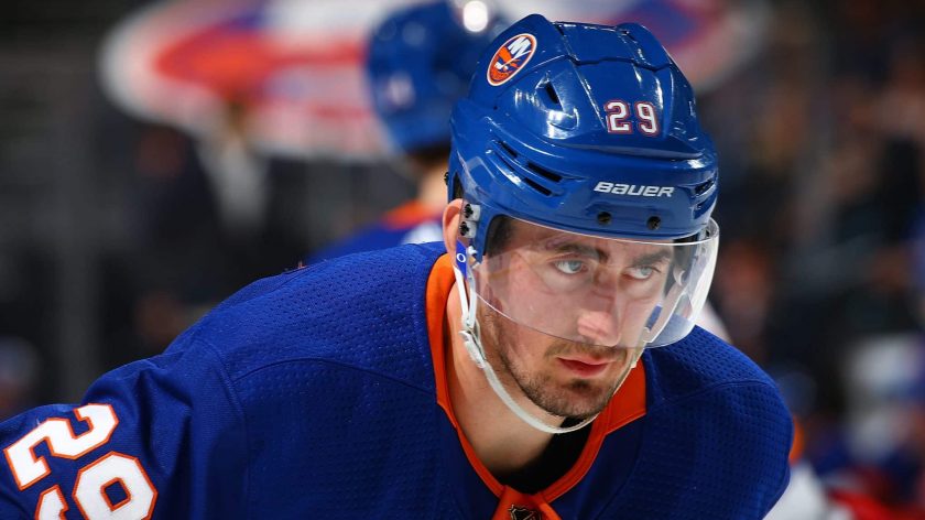 New York Islanders: Brock Nelson scores his 100th career NHL goal (Video)