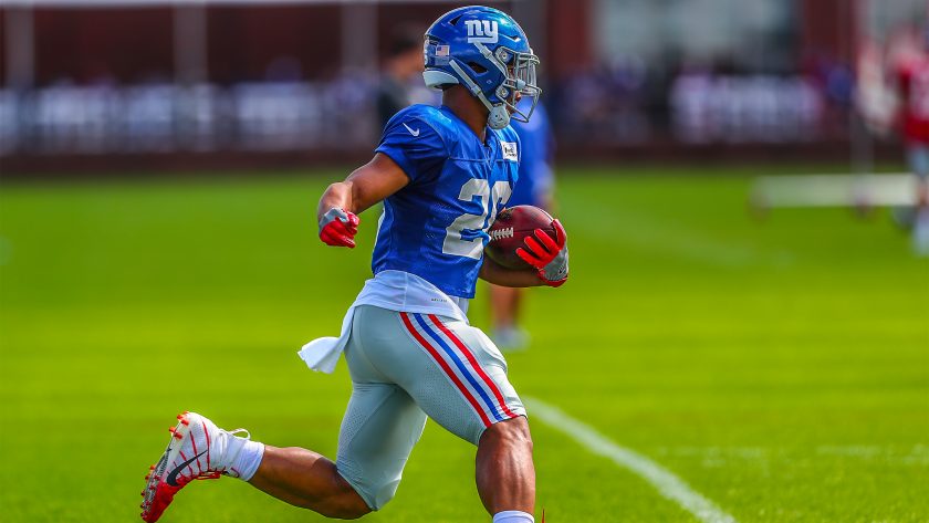 New York Giants RB Saquon Barkley ends practice with leg wrapped