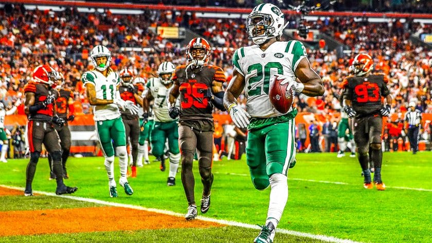 New York Jets RB Isaiah Crowell tallies 2 1st half TDs in Cleveland (Highlights)