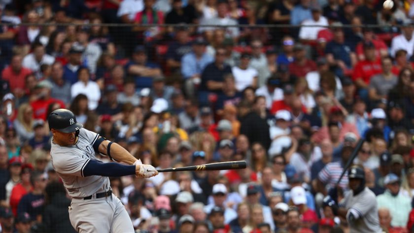 New York Yankees: Giancarlo Stanton in ‘Rookie of the Year’ is perfect (Video)