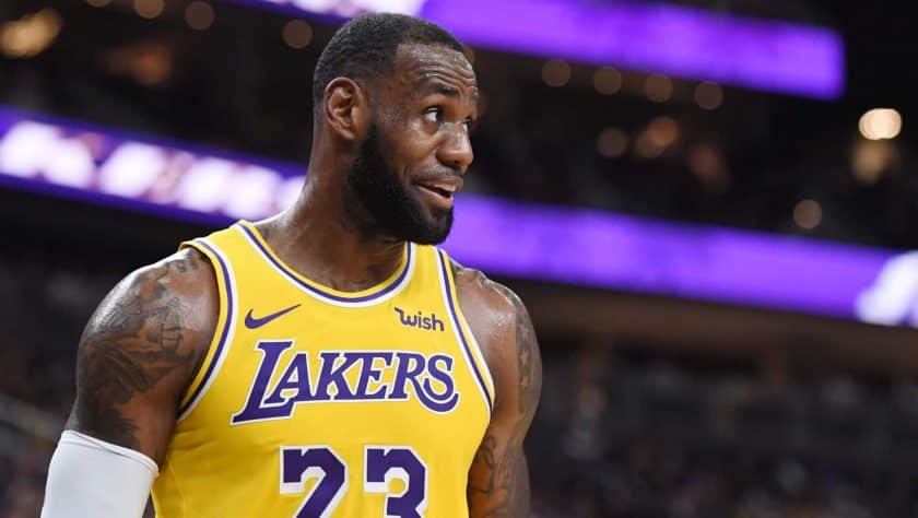 New York Knicks: David Fizdale wants LeBron James to talk with Kevin Knox