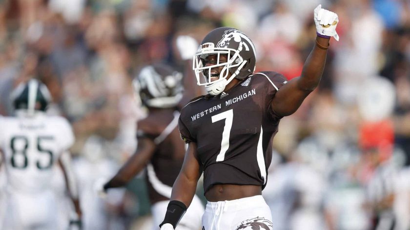 New York Giants sign free agent cornerback Ronald Zamort