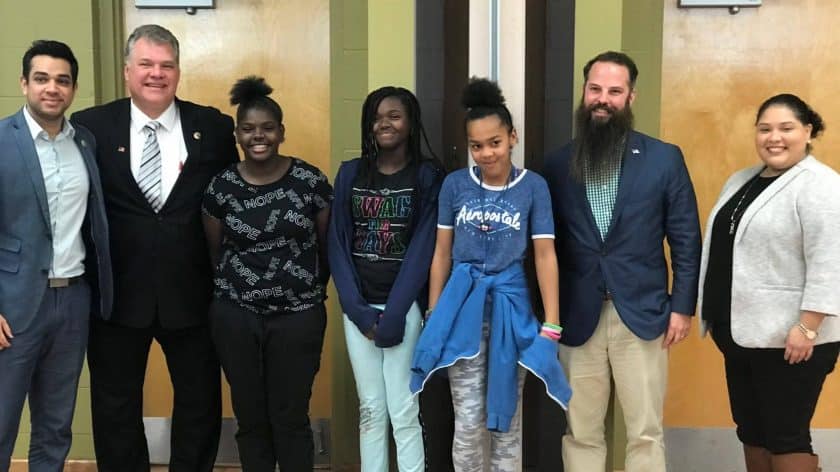 New York Jets in the community: Team involved in youth app contest