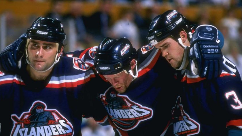 Islanders bring back fisherman jersey before Coliseum opener