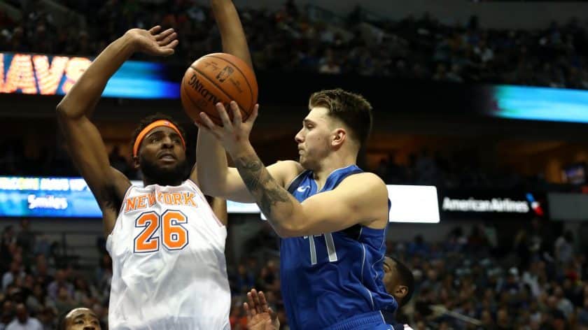 New York Knicks C Mitchell Robinson throws down reverse alley-oop (Video)