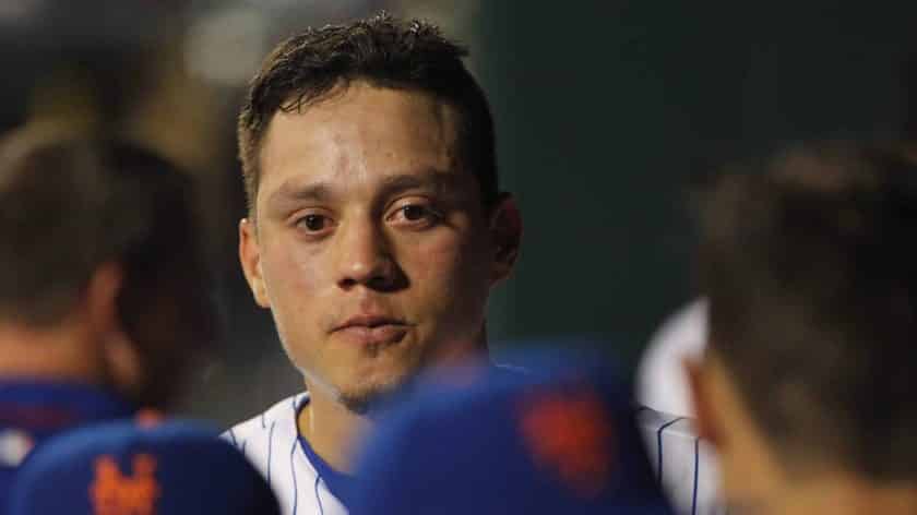 New York Mets: Tampa Bay Rays eyeing free agent Wilmer Flores (Report)