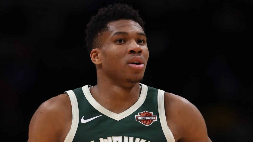 New York Knicks: Giannis Antetokounmpo threatens Mario Hezonja (Video)
