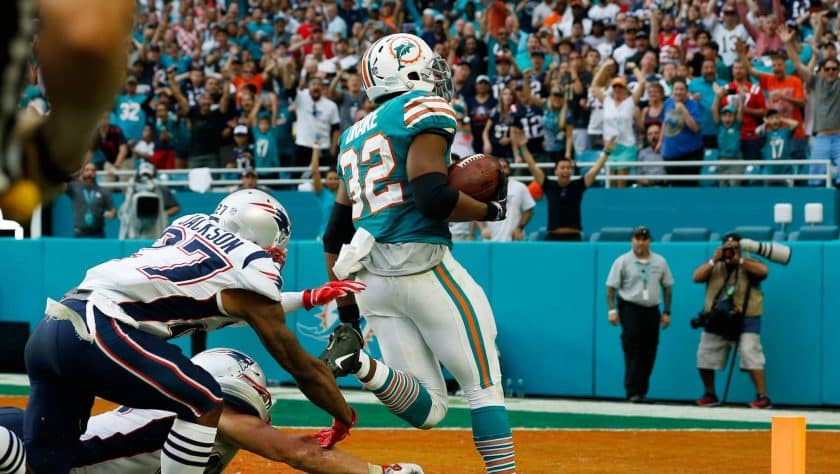 Miami Dolphins top New England Patriots in an unbelievable finish (Video)