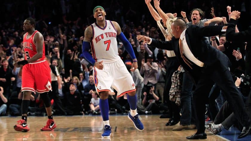Carmelo Anthony attends Knicks game, pays tribute to Dwyane Wade