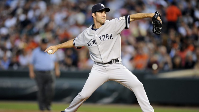 New York Yankees: Mike Mussina makes Hall of Fame cap selection