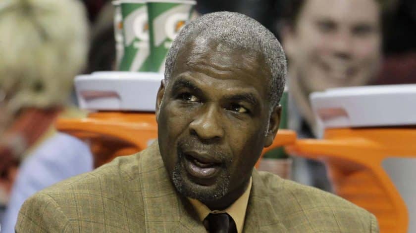 Charles Oakley claims Amazon CEO Jeff Bezos wants to buy New York Knicks