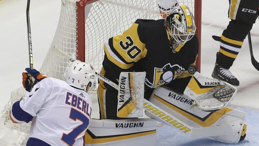 New York Islanders push Pittsburgh to the brink with dominant 4-1 win (Highlights)