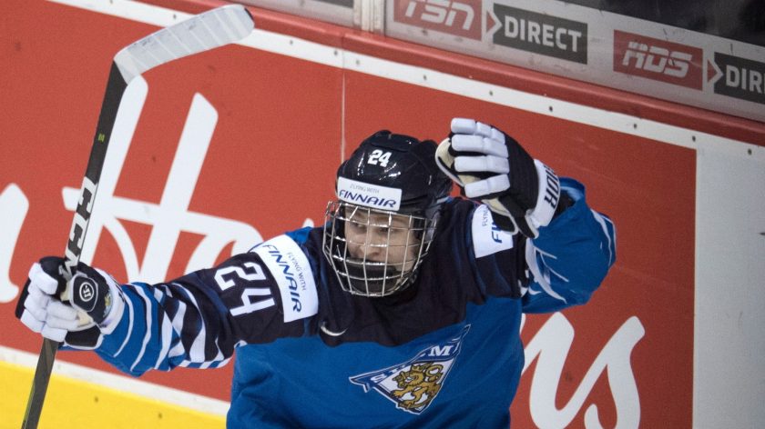 New York Rangers potential pick Kaapo Kakko nets sick goal at WC (Video)