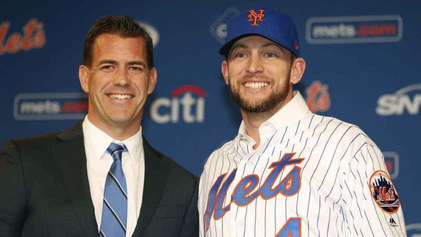 New York Mets: Brodie Van Wagenen unsure if Jed Lowrie can play with knee brace