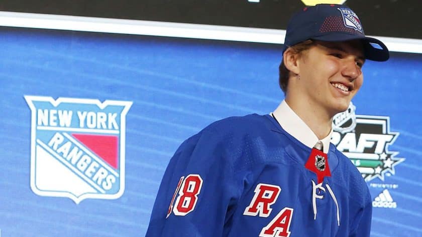 New York Rangers officially sign Igor Shesterkin, Vitali Kravtsov to entry-level deals
