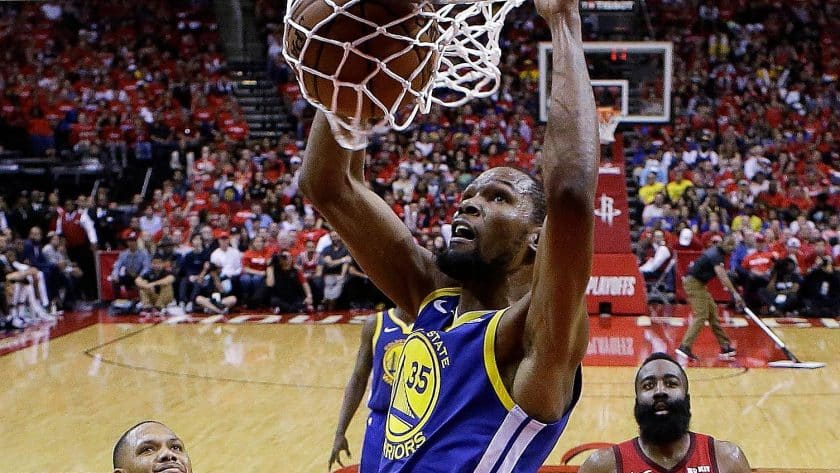 Fan screams ‘New York Knicks’ at Kevin Durant while in Houston (Video)