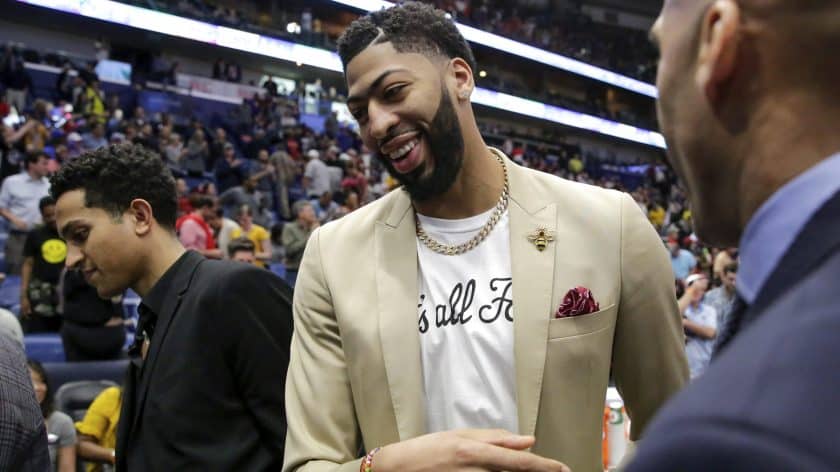 Los Angeles Lakers trade multiple picks, players for Anthony Davis (Report)
