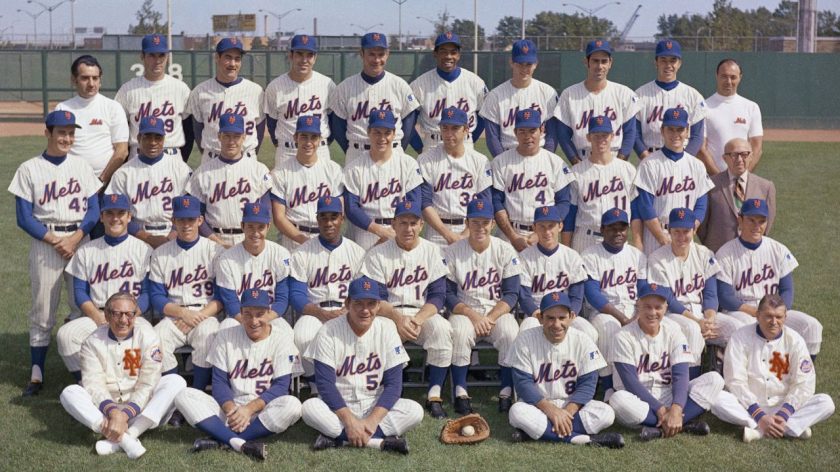 New York Mets include 2 living players during memorial montage, apologize for mistake