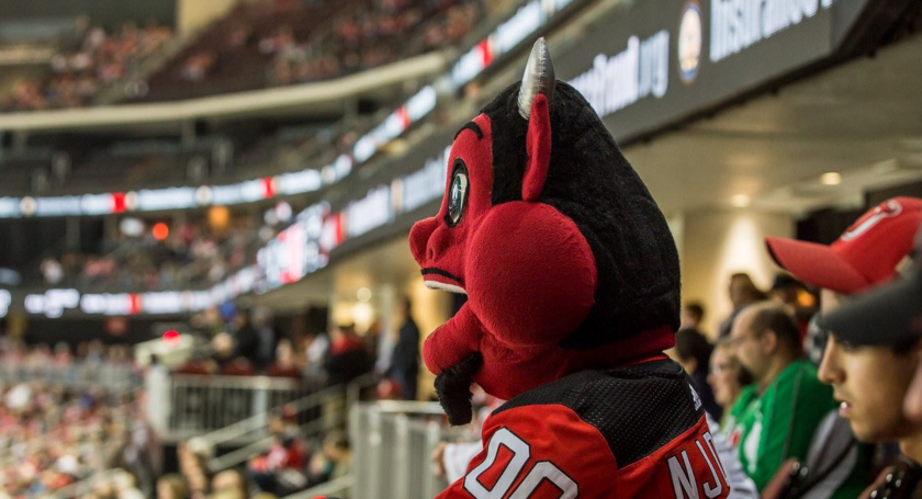 New Jersey Devils mascot hilariously breaks through window (Video)