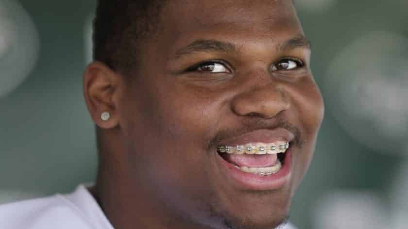 New York Jets rookie Quinnen Williams crushes Elijah McGuire (Video)