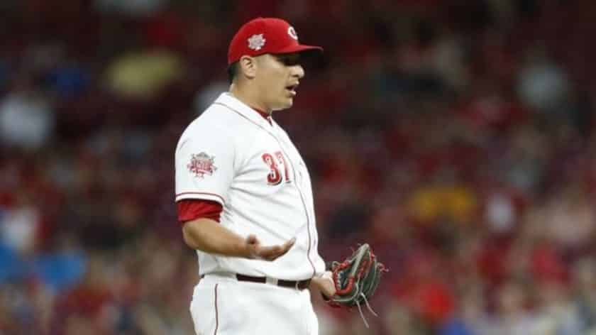 New York Yankees sign right-handed reliever David Hernandez (Report)