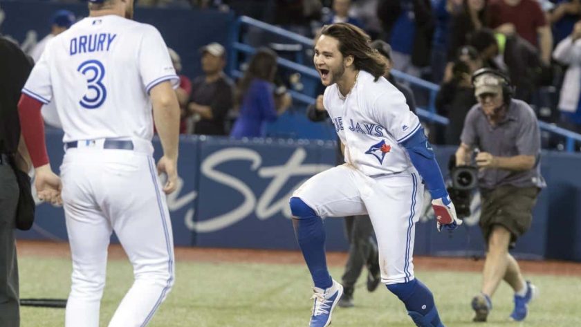 Bo Bichette walk-off HR dooms New York Yankees in Toronto (Highlights)